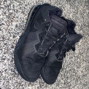 Black men’s Nike Reacts size 8.5 gently used